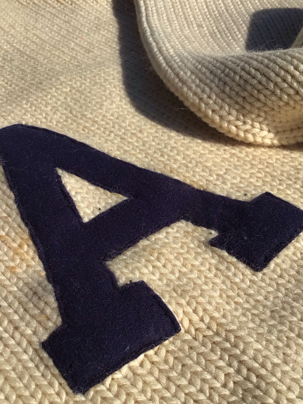 VTG The Country Store S Andover Men’s Cream CrewneckSweater with Navy 'A'
